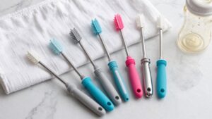 nine narrow bottle brushes